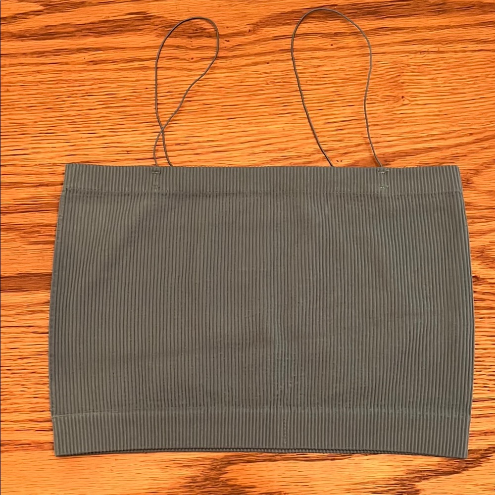 NWT Mono B Sea Foam Ribbed Top